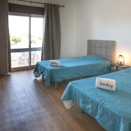 Pedro For Families By Bedzy 알부페이라