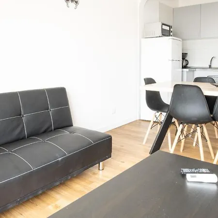 Pedro For Families By Bedzy Apartment *